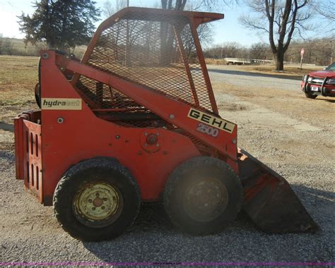 gehl 2500 skid loader|gehl 2500 skid steer loader.